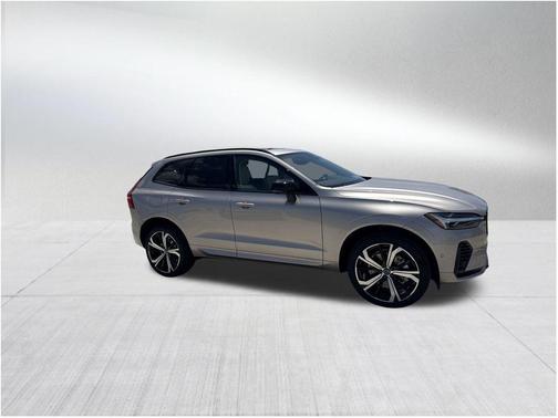 2025 Volvo XC60 Plug-In Hybrid T8 Ultra