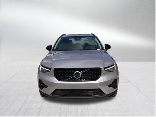 Aurora Blue 2026 Volvo XC40 B5 Ultra