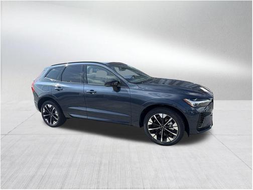 2026 Volvo XC60 Plug-In Hybrid T8 Plus
