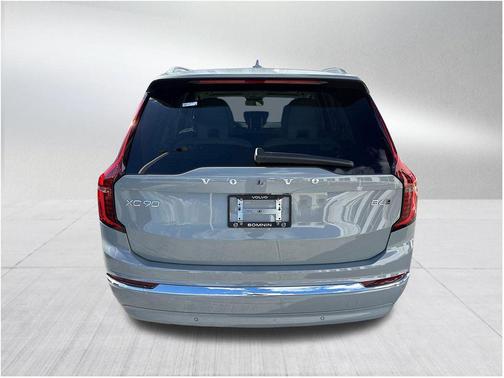 2026 Volvo XC90 B6 Ultra 7-Seater