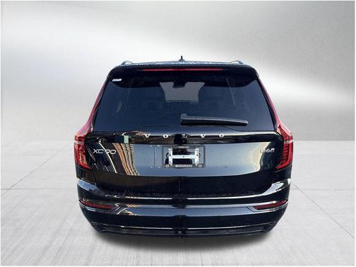 2026 Volvo XC90 B6 Ultra Dark Theme 7-Seater