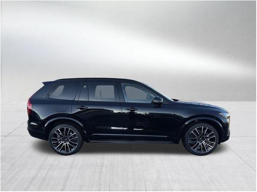 2026 Volvo XC90 B6 Ultra Dark Theme 7-Seater