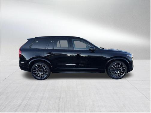 2026 Volvo XC90 B6 Ultra Dark Theme 7-Seater