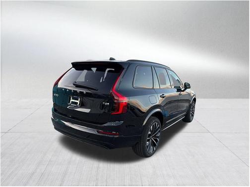 2026 Volvo XC90 Plug-In Hybrid T8 Ultra 7-Seater