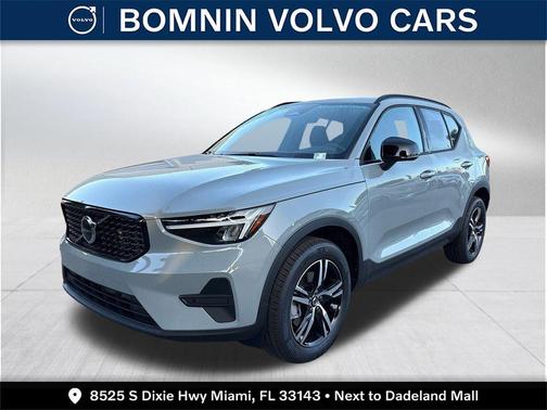 2026 Volvo XC40 B5 Core