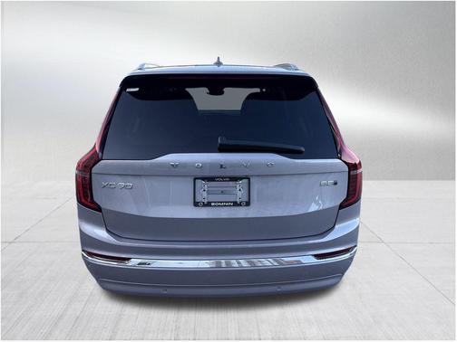2026 Volvo XC90 B5 Core