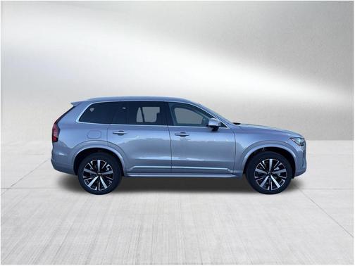 2026 Volvo XC90 B5 Core