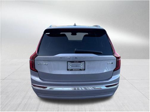 2026 Volvo XC90 B5 Core