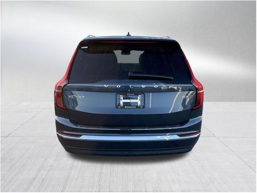 2026 Volvo XC90 B5 Plus 7-Seater