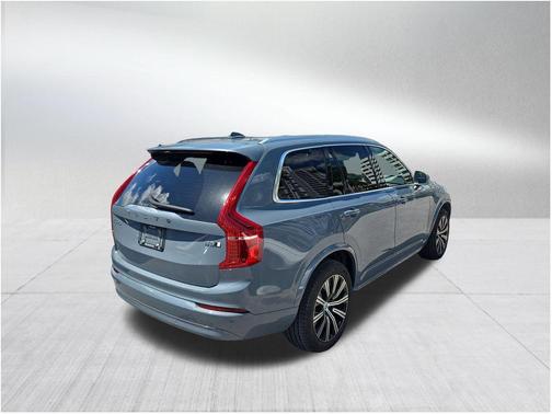 2023 Volvo XC90 B5 Core