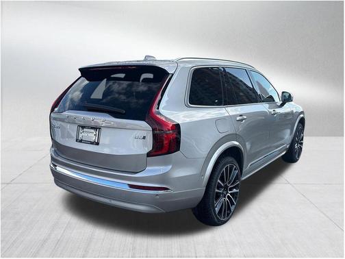 2026 Volvo XC90 B6 Plus 7-Seater