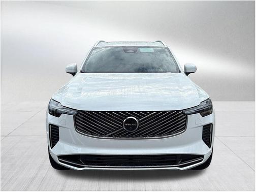 2026 Volvo XC90 Plug-In Hybrid T8 Plus 6-Seater