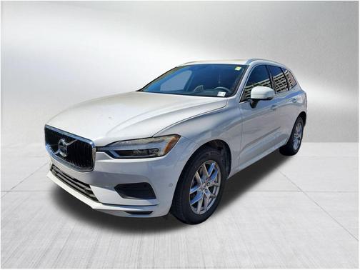 2018 Volvo XC60 T5 Momentum
