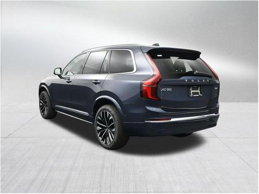 Denim Blue Metallic 2026 Volvo XC90 B6 Ultra 7-Seater