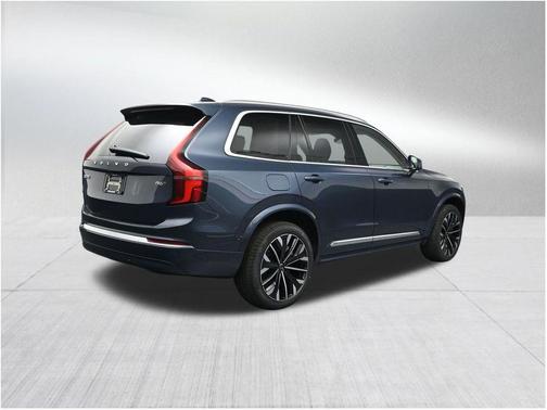 Denim Blue Metallic 2026 Volvo XC90 B6 Ultra 7-Seater