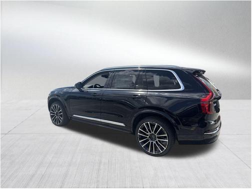 2025 Volvo XC90 B6 Ultra