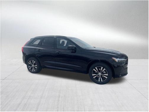 2025 Volvo XC60 B5 Core