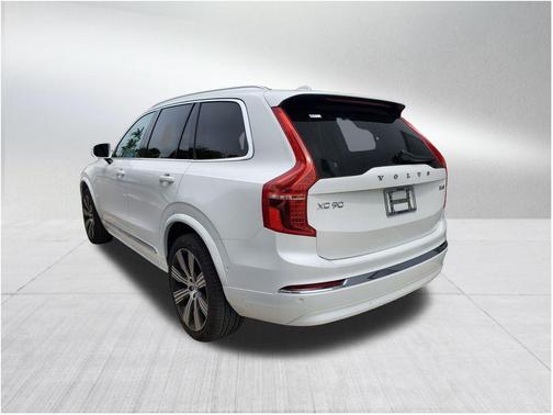2024 Volvo XC90 B6 Plus Bright Theme 7-Seater
