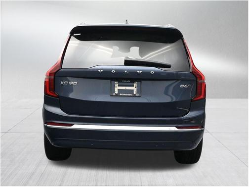 Denim Blue Metallic 2026 Volvo XC90 B6 Ultra 7-Seater