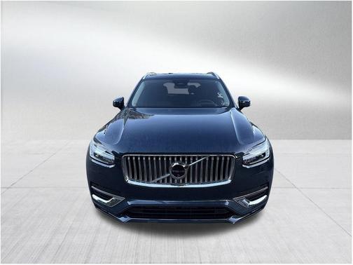 2025 Volvo XC90 B6 Ultra