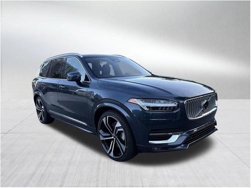 2025 Volvo XC90 B6 Ultra
