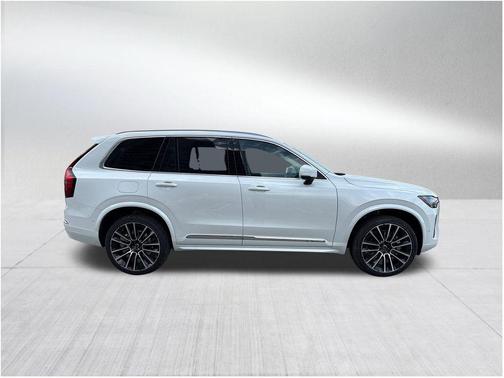 2026 Volvo XC90 B6 Ultra 6-Seater