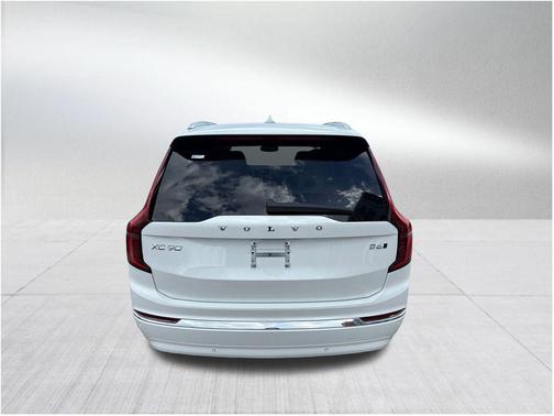 2026 Volvo XC90 B6 Ultra 6-Seater