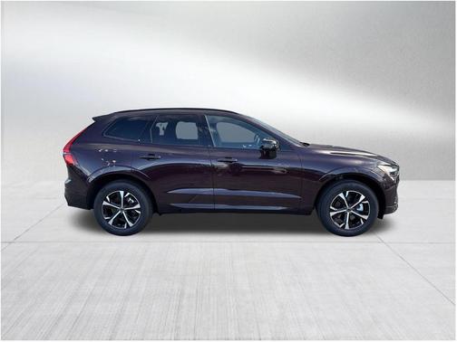 2026 Volvo XC60 B5 Core