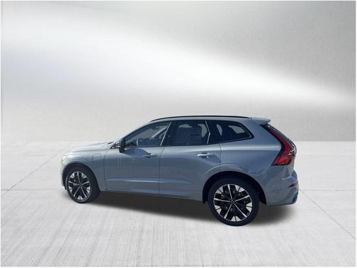2026 Volvo XC60 Plug-In Hybrid T8 Plus