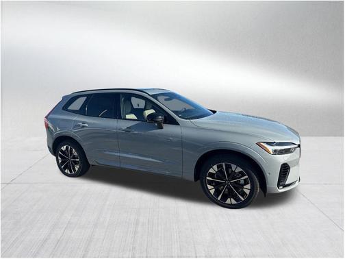 Gray Metallic 2026 Volvo XC60 Plug-In Hybrid T8 Plus