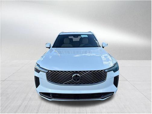 2026 Volvo XC90 Plug-In Hybrid T8 Plus 7-Seater