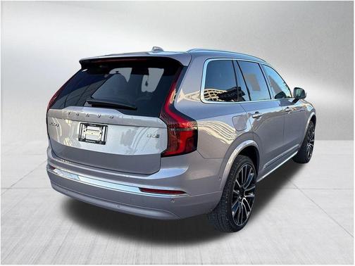 2026 Volvo XC90 B6 Ultra 6-Seater