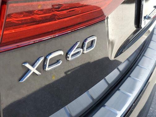 2020 Volvo XC60 T6 Inscription