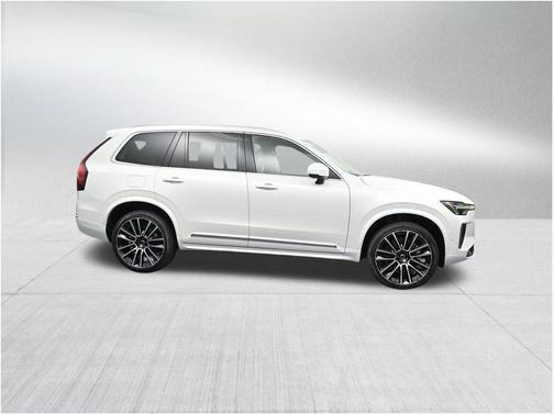 Crystal White Pearl 2026 Volvo XC90 B6 Ultra 7-Seater
