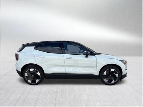 2026 Volvo EX30 Twin Motor Plus