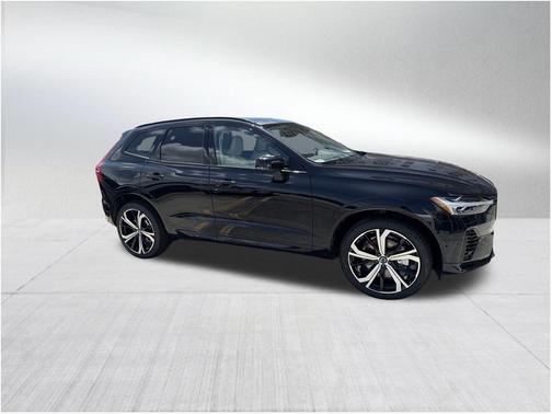 2025 Volvo XC60 Plug-In Hybrid T8 Ultra