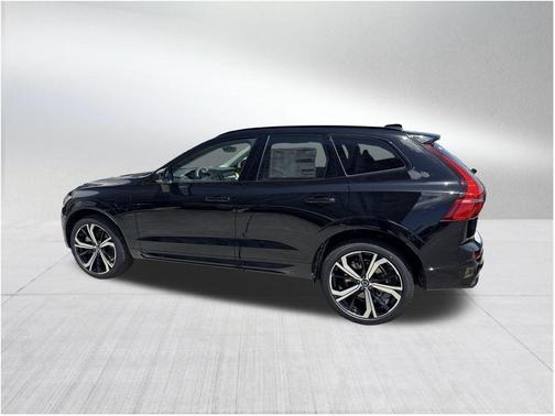 2025 Volvo XC60 Plug-In Hybrid T8 Ultra