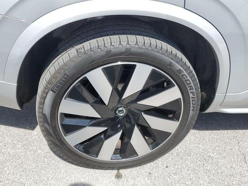 2023 Volvo XC90 Recharge Plug-In Hybrid T8 Ultimate Bright Theme 7-Seater