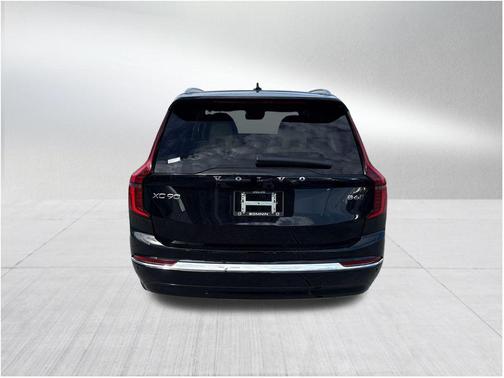 2026 Volvo XC90 B6 Ultra Dark Theme 6-Seater