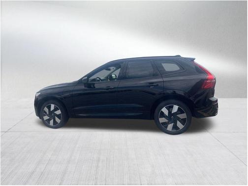 2025 Volvo XC60 Plug-In Hybrid T8 Plus