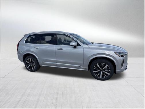 2025 Volvo XC90 B6 Core