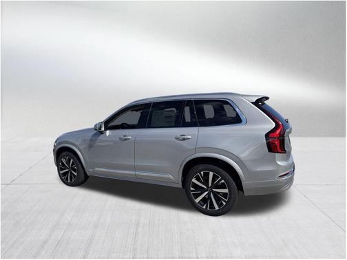 2025 Volvo XC90 B5 Core