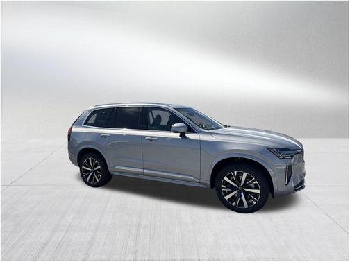 2025 Volvo XC90 B5 Core