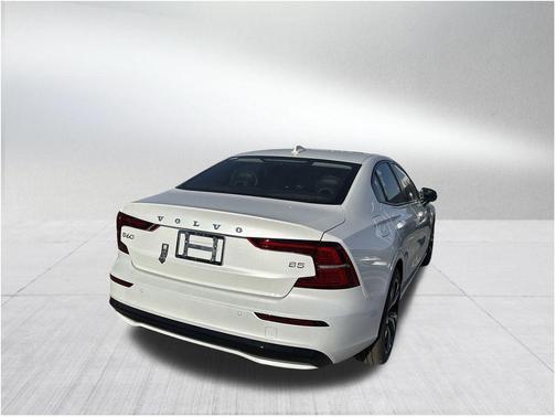 2025 Volvo S60 B5 Core