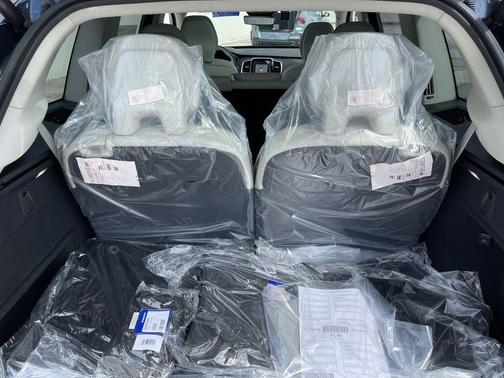 2025 Volvo XC90 B6 Plus 7-Seater