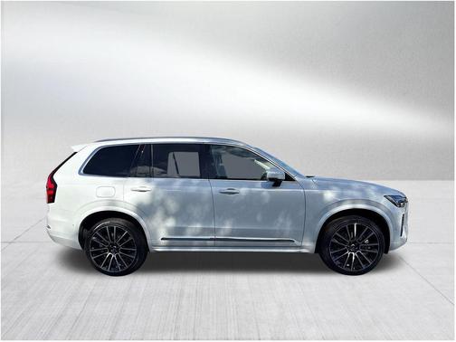 2026 Volvo XC90 B6 Ultra 6-Seater