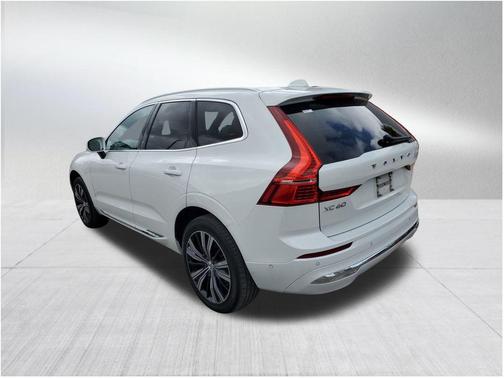 2022 Volvo XC60 B6 Inscription