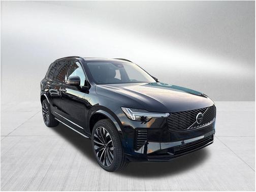 2026 Volvo XC90 Plug-In Hybrid T8 Ultra Dark Theme 7-Seater