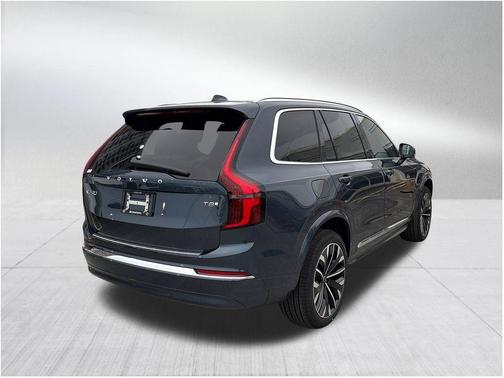 2026 Volvo XC90 Plug-In Hybrid T8 Plus 7-Seater