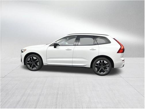Crystal White 2026 Volvo XC60 B5 Plus